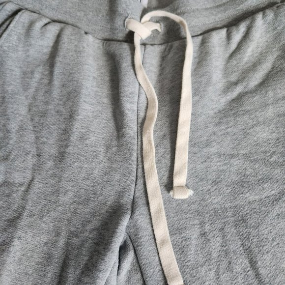 GAP Grey Sweat shorts - Picture 5 of 5